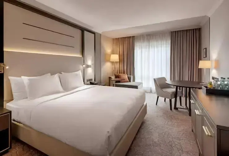 Double room with courtyard view (full double bed)