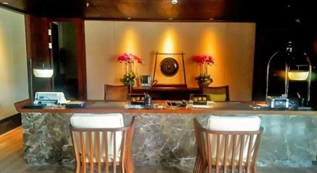Hotel photo 12