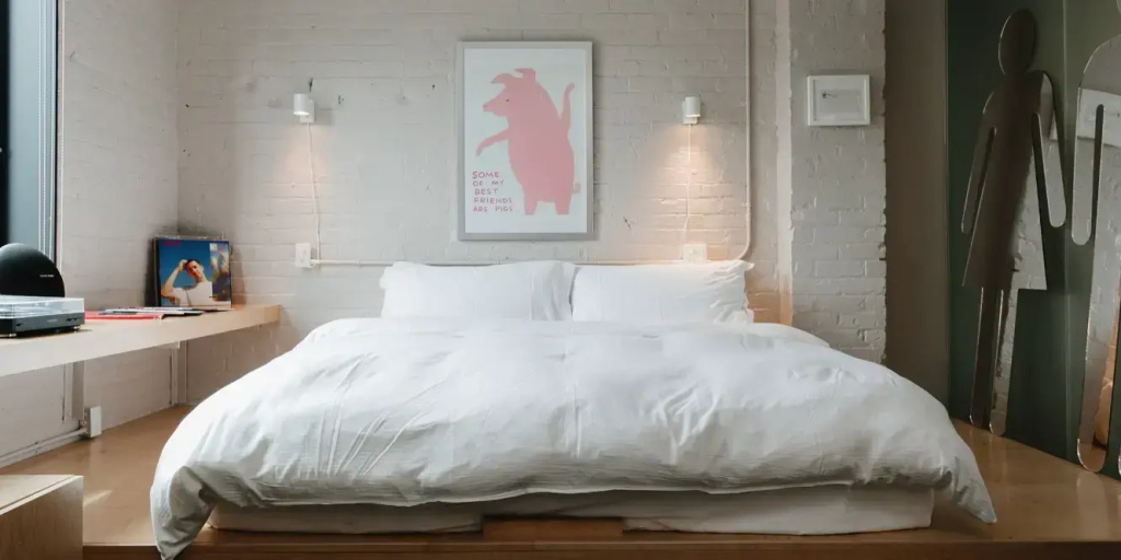 Daniel's Double room (full double bed)