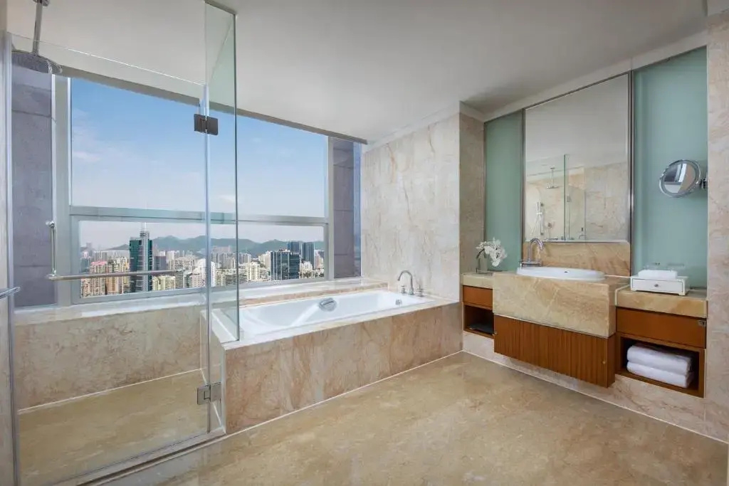 Crowne Plaza Shenzhen Futian by IHG Hotel - Général