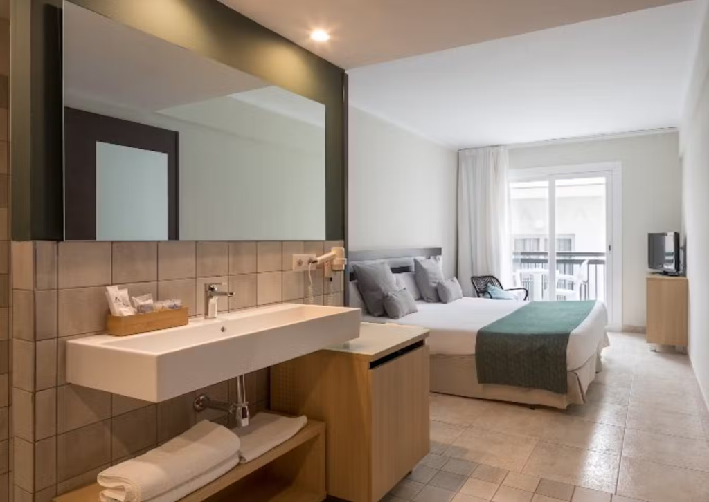AQUA Hotel Bertran Park - Chambres
