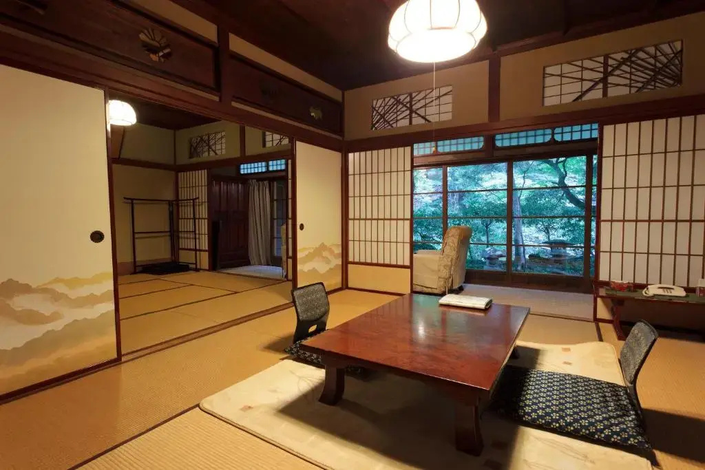 Deluxe Japanese-Style room
