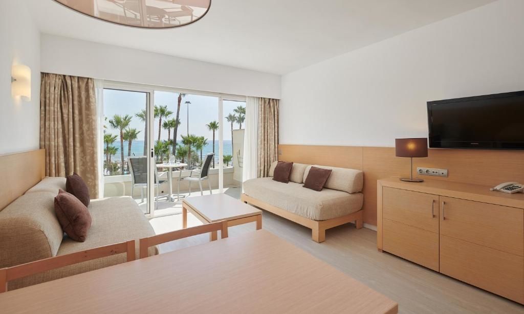 Hipotels Mediterraneo Club - Chambres