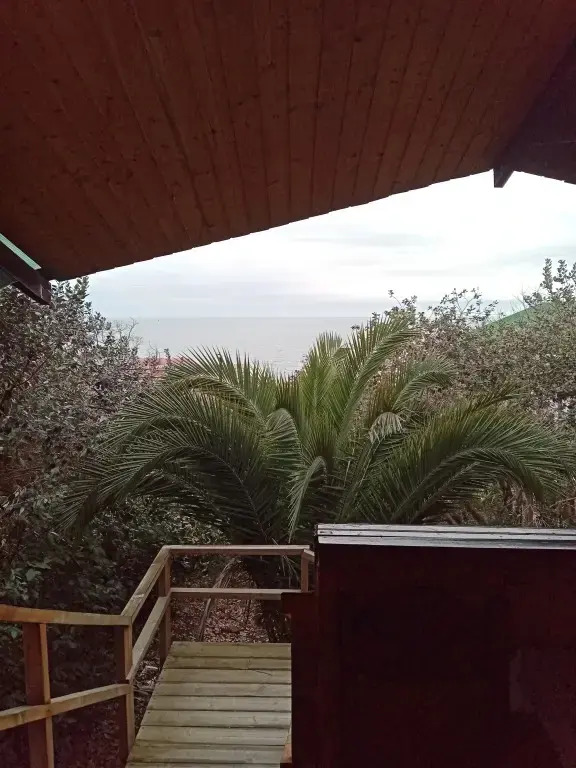 Четырёхместный домик с балконом в Гостевой дом