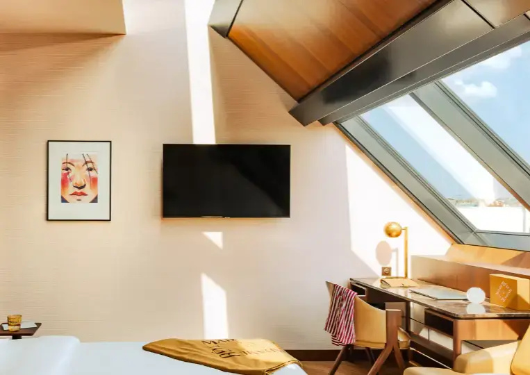 Deluxe Atelier Double room with exceptional view (full double bed)
