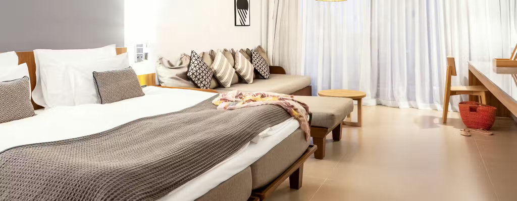 Double Studio with pool view (full double bed)
