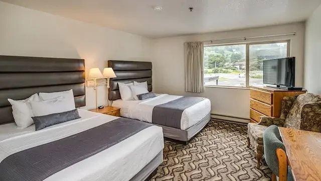 1 Bedroom Quadruple Suite with ocean view