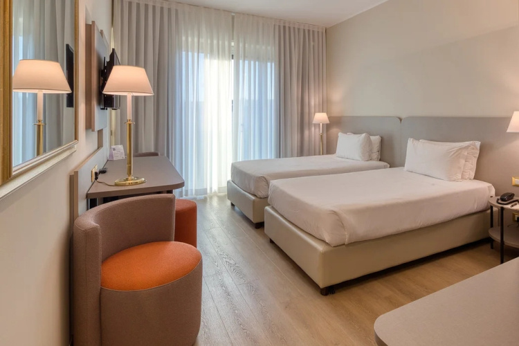Double room (twin beds)