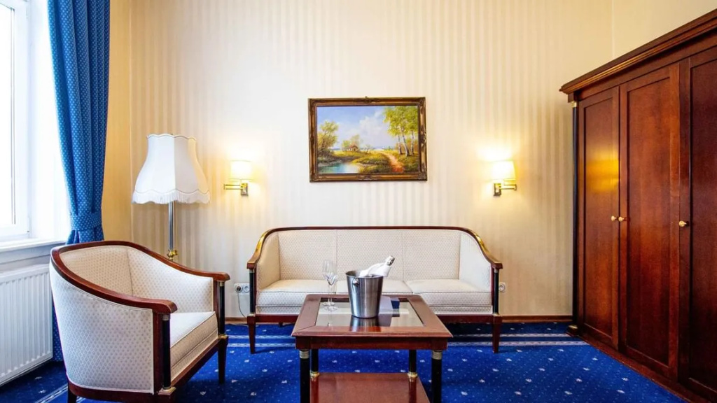 Ambassador Hotel - Chambres