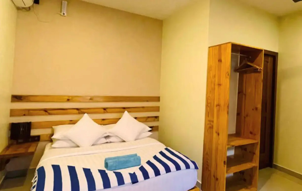 Deluxe Double room with garden view (full double bed)