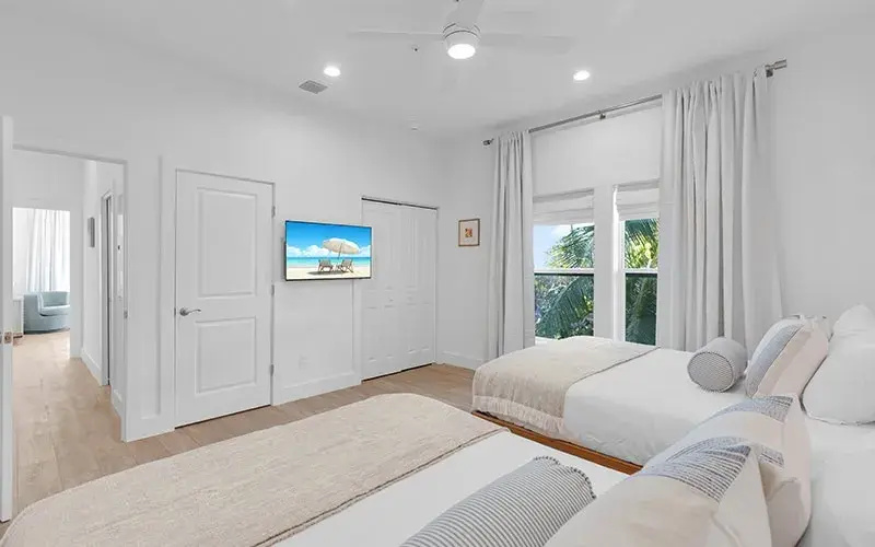 2 Bedrooms Hibiscus Suite with water view