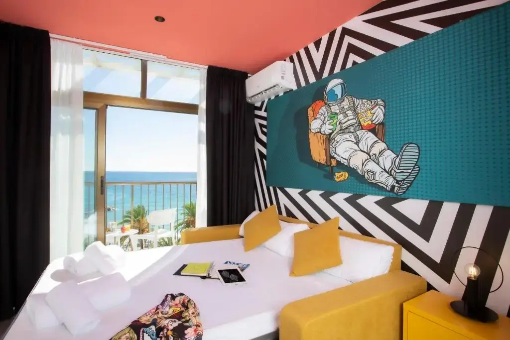 Casual Pop Art Benidorm - Général