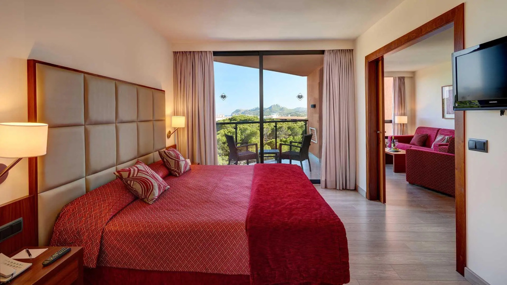 Superior Double Junior Suite (full double bed)