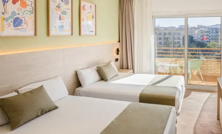 Double room (twin beds)