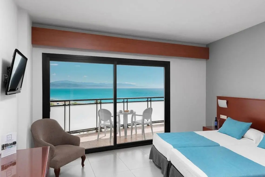 Hotel Puente Real - Chambres