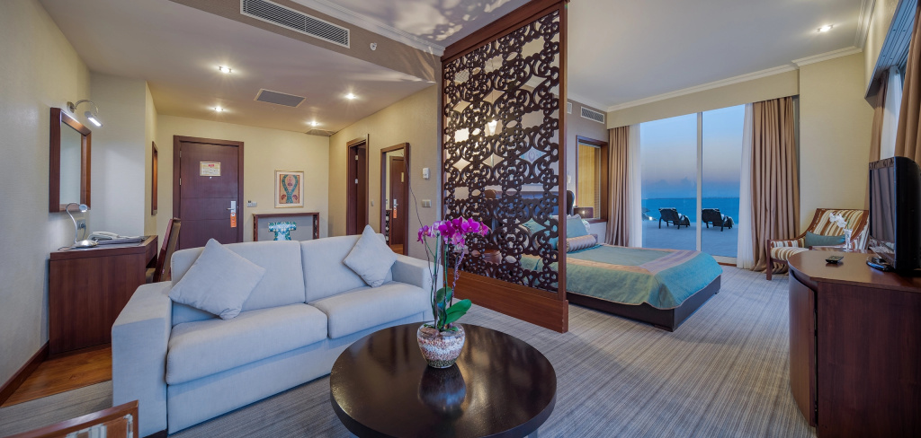 Pine Court Suite