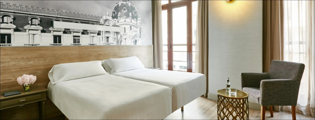 Double room with Gran Via View (full double bed)