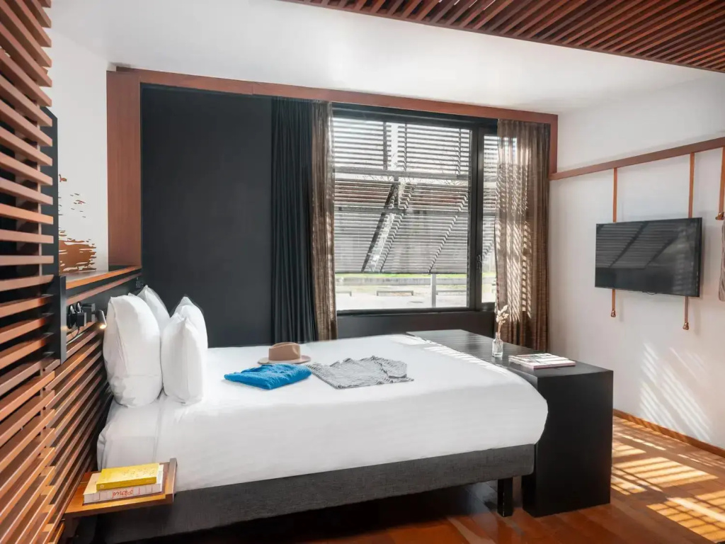 Horizon Suite with Seine view