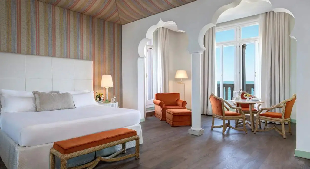 Double Junior Suite (full double bed)