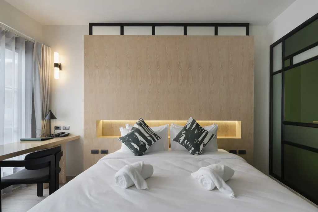 Superior Double room (full double bed)