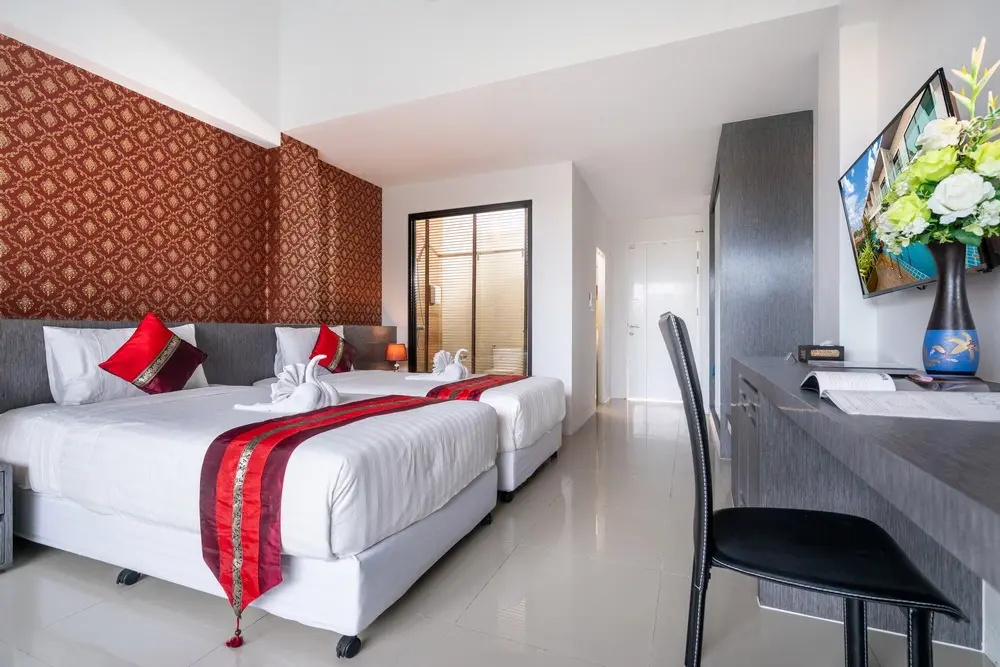 Deluxe with Pool Access Double room (twin beds)
