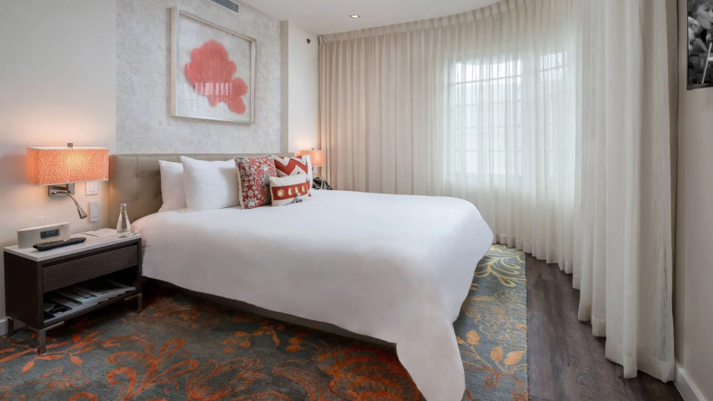 Superior Deluxe Double Suite (full double bed)