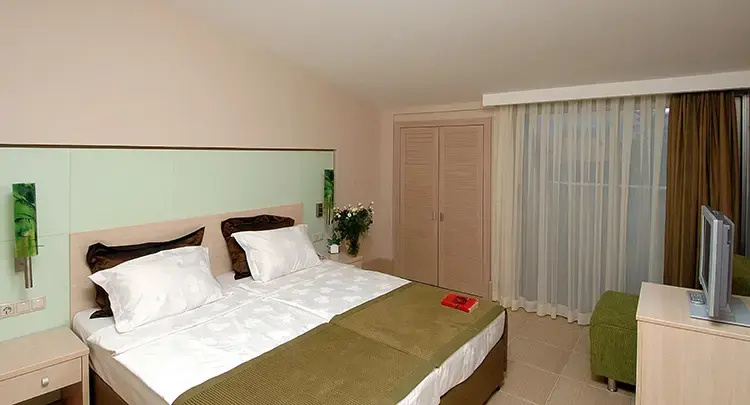 Ambassador Plaza Hotel - Chambres