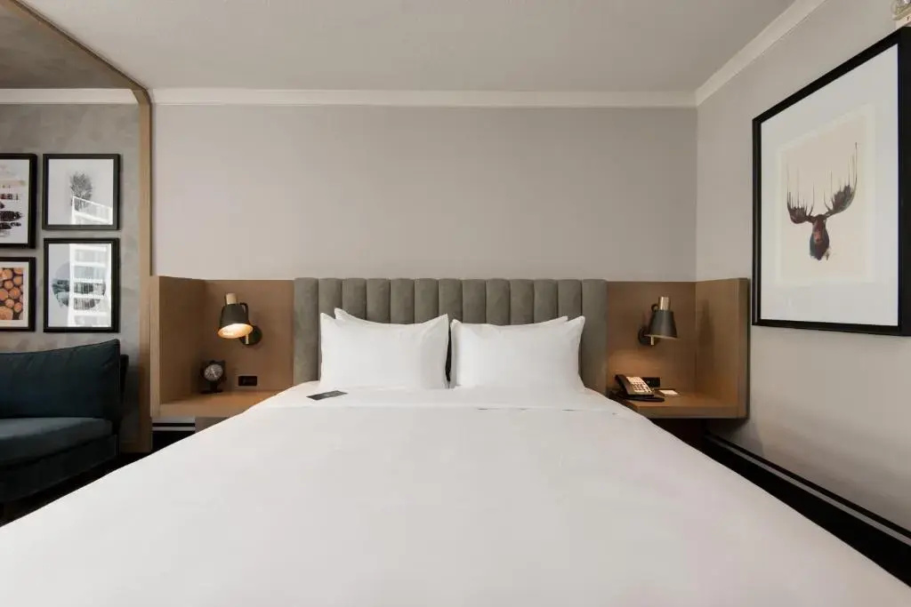 The Duniway Portland, A Hilton Hotel Room Type - Double room (full double bed)