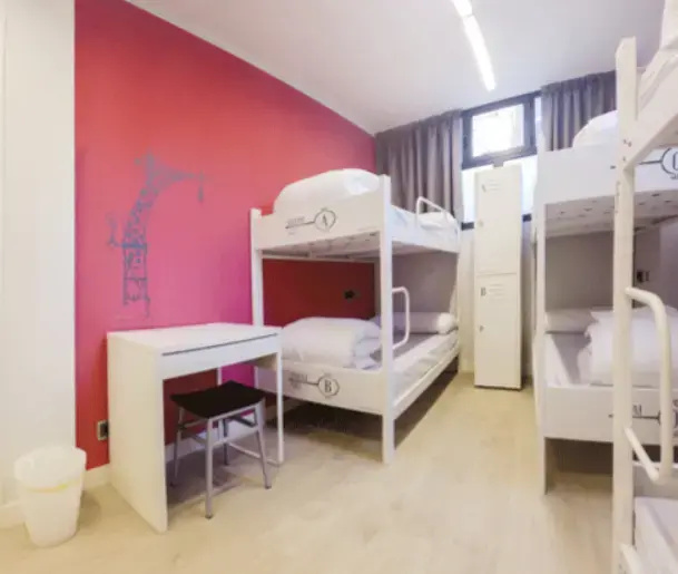 Room 018 Barcelona - Chambres
