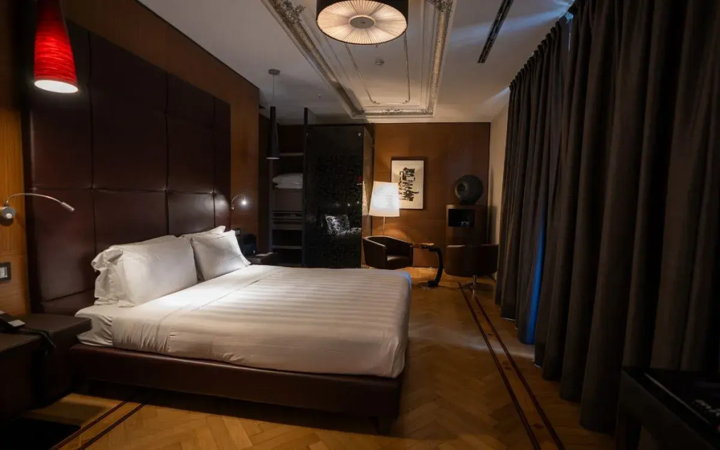 Deluxe Panoramic Double room (full double bed)