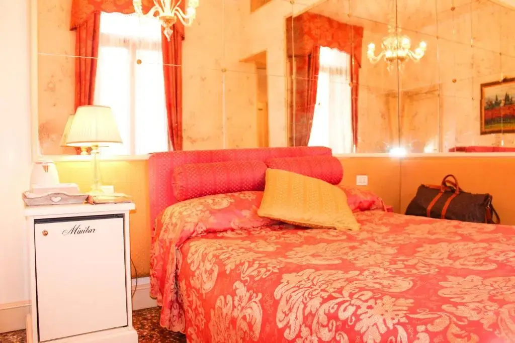 Standard Double room (full double bed)