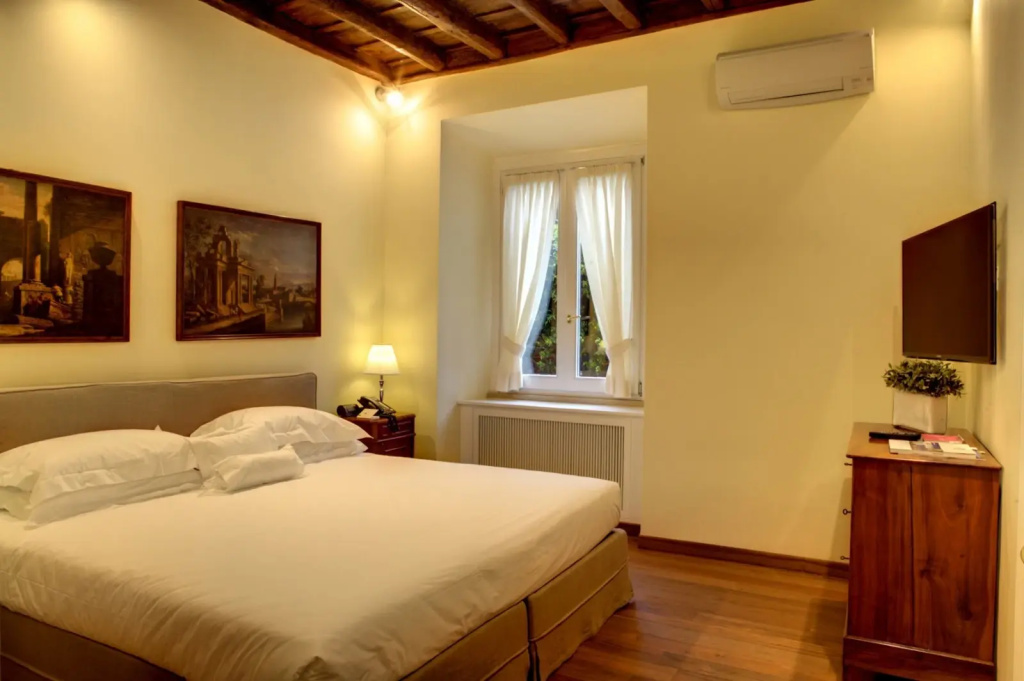 Garden Double Suite (full double bed)