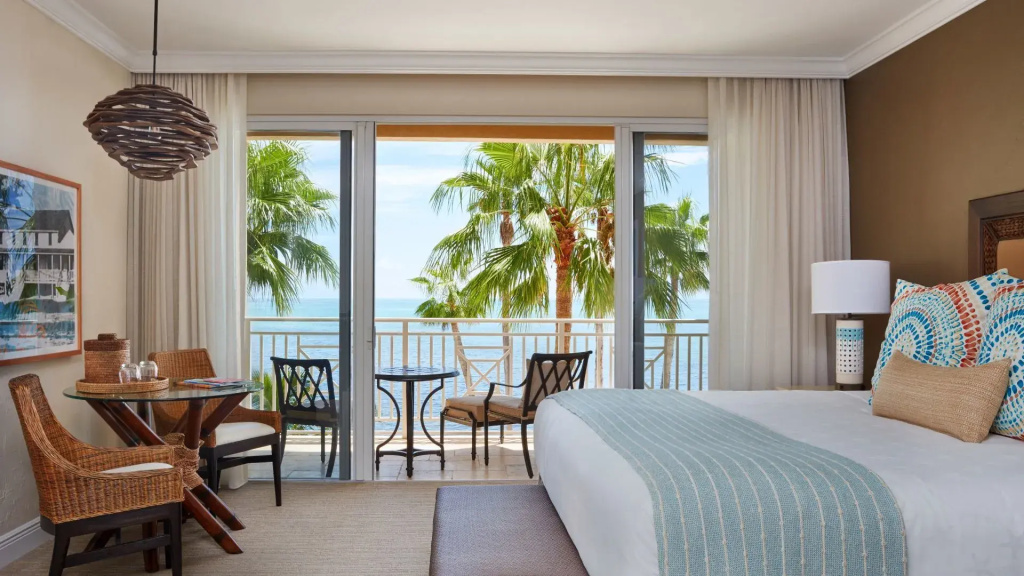 Lodge Double Suite oceanfront (full double bed)