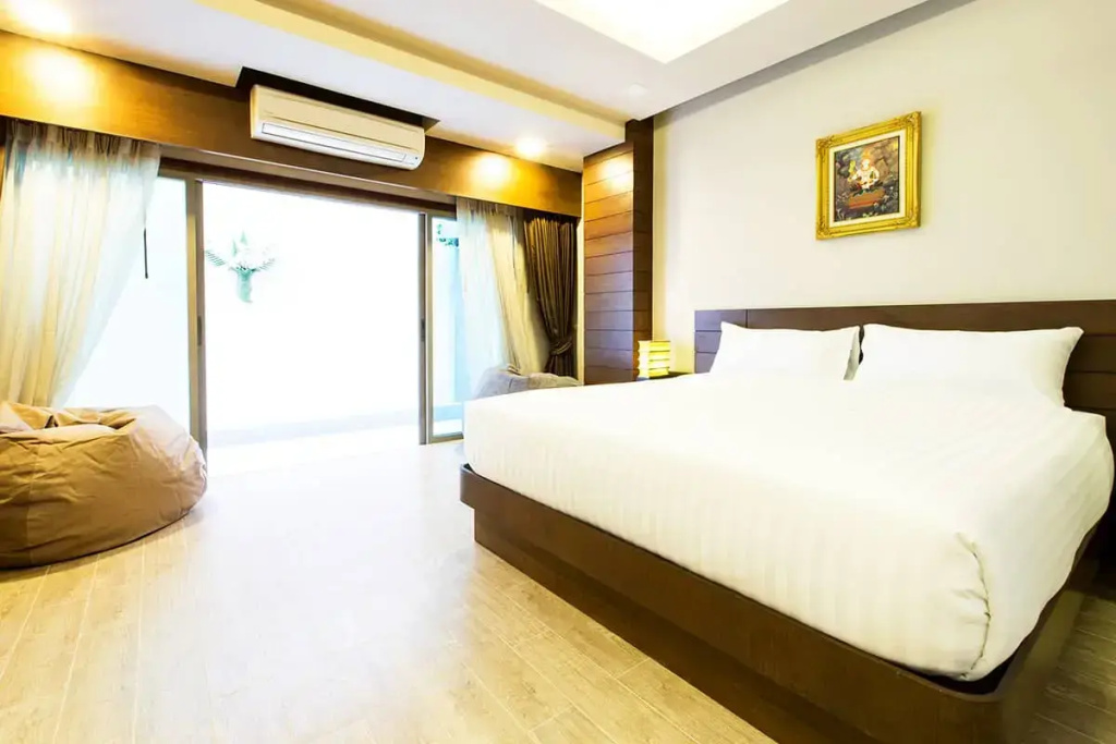 Fossil Double room (full double bed)
