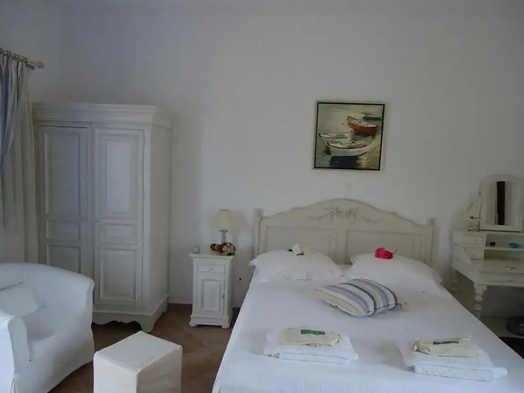 Double Studio with sea view (full double bed)