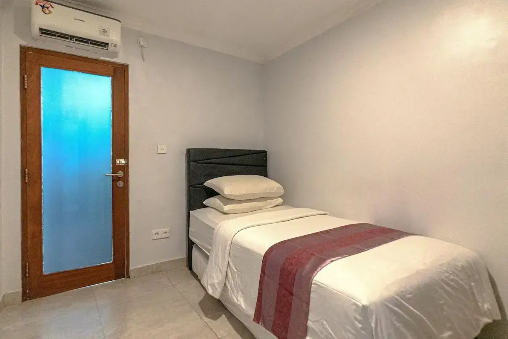 Petite Single room (single bed)