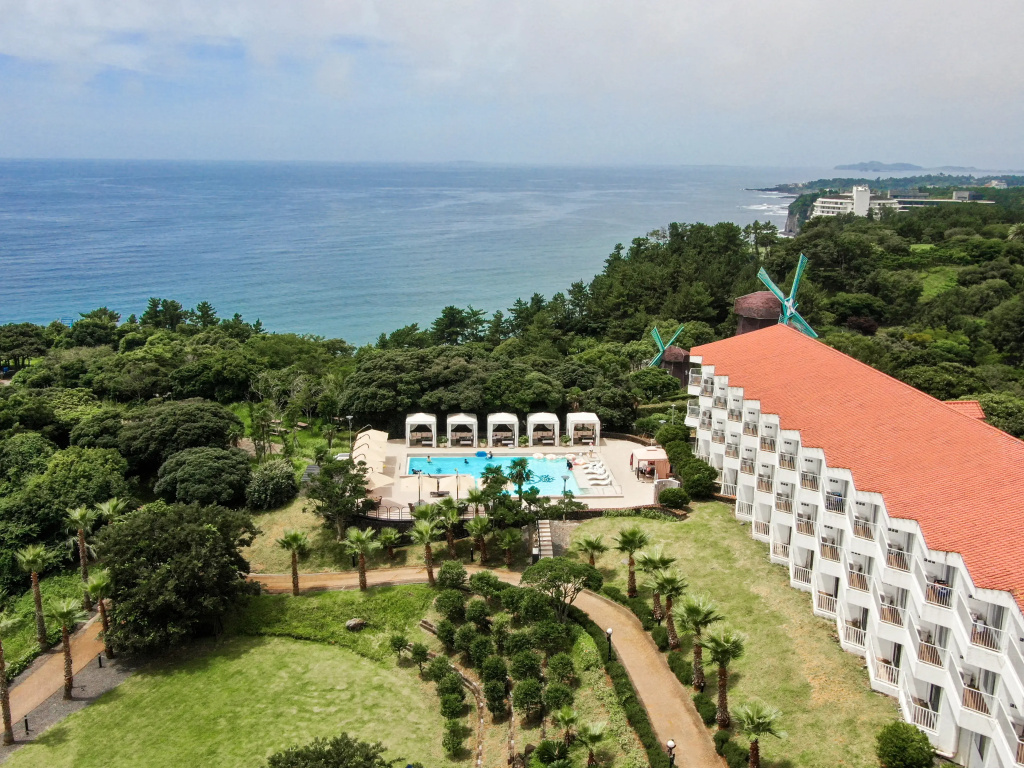 Kensington Resort Jeju Jungmun