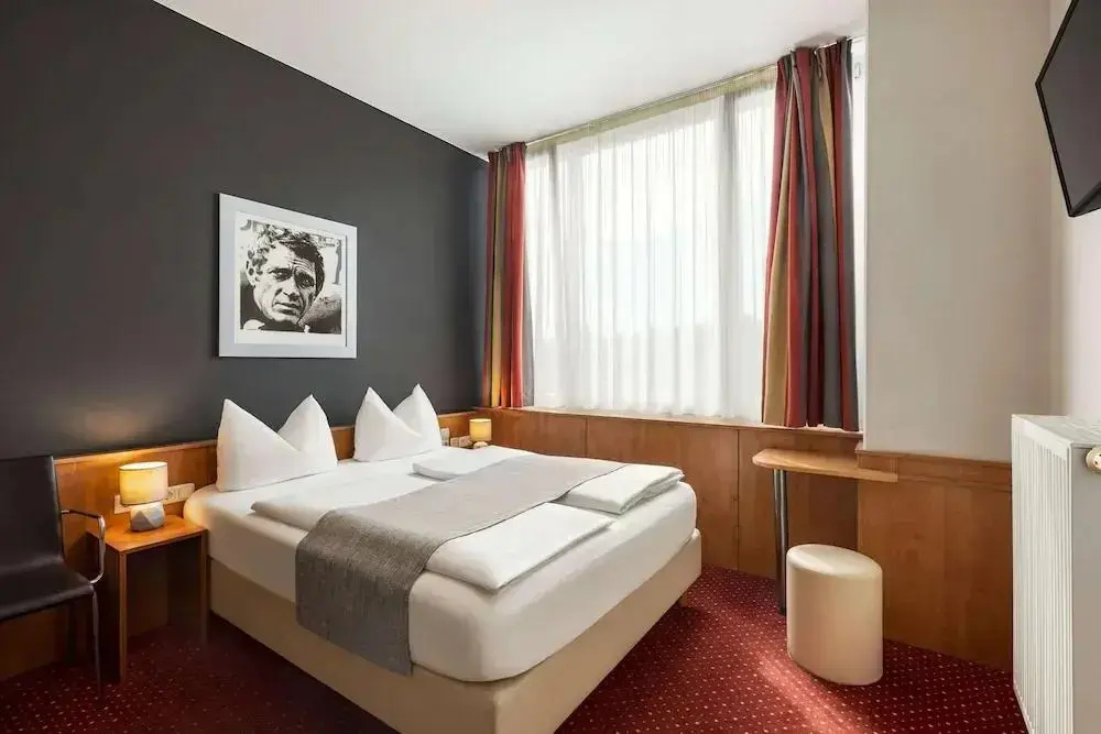 Comfort Plus Double room (full double bed)