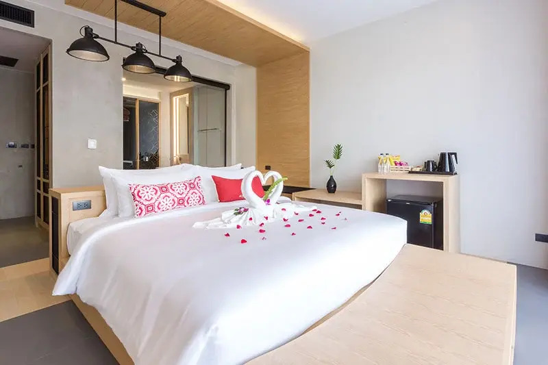 Двухместный Aurico Nest с балконом двуспальная кровать в Aurico Kata Resort & Spa