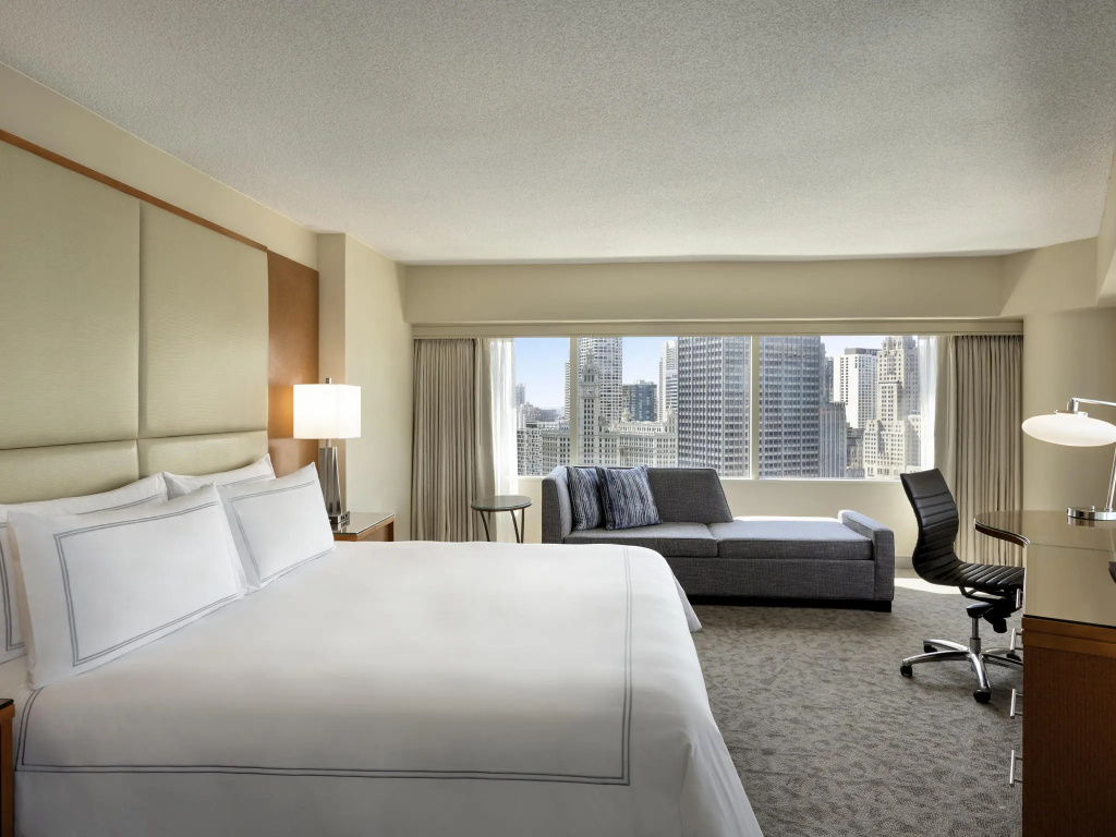 Classic Double room with city view (twin beds)