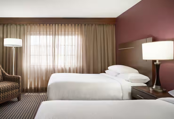 Embassy Suites Hotel Des Moines Downtown - Chambres