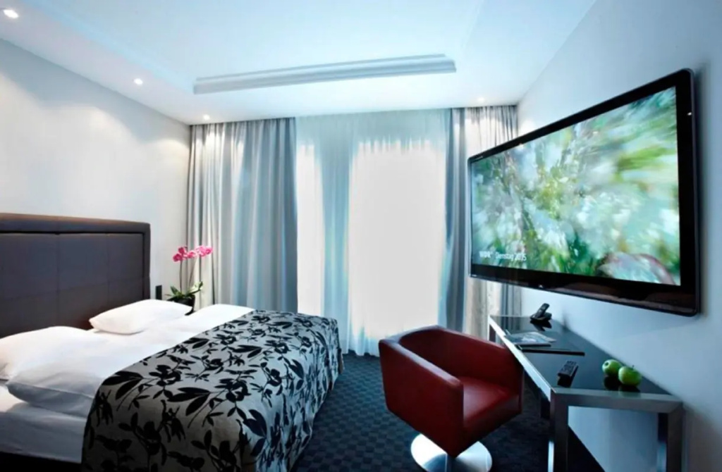 Deluxe Double Suite (full double bed)
