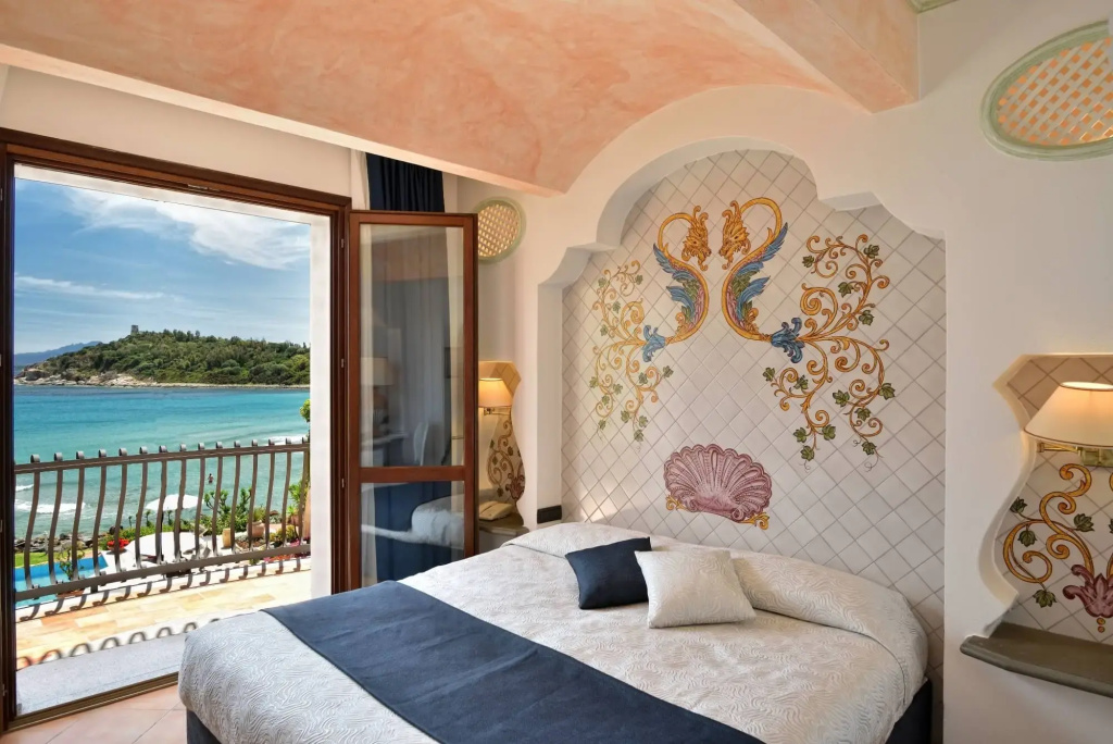 Superior Double room with sea view (full double bed)