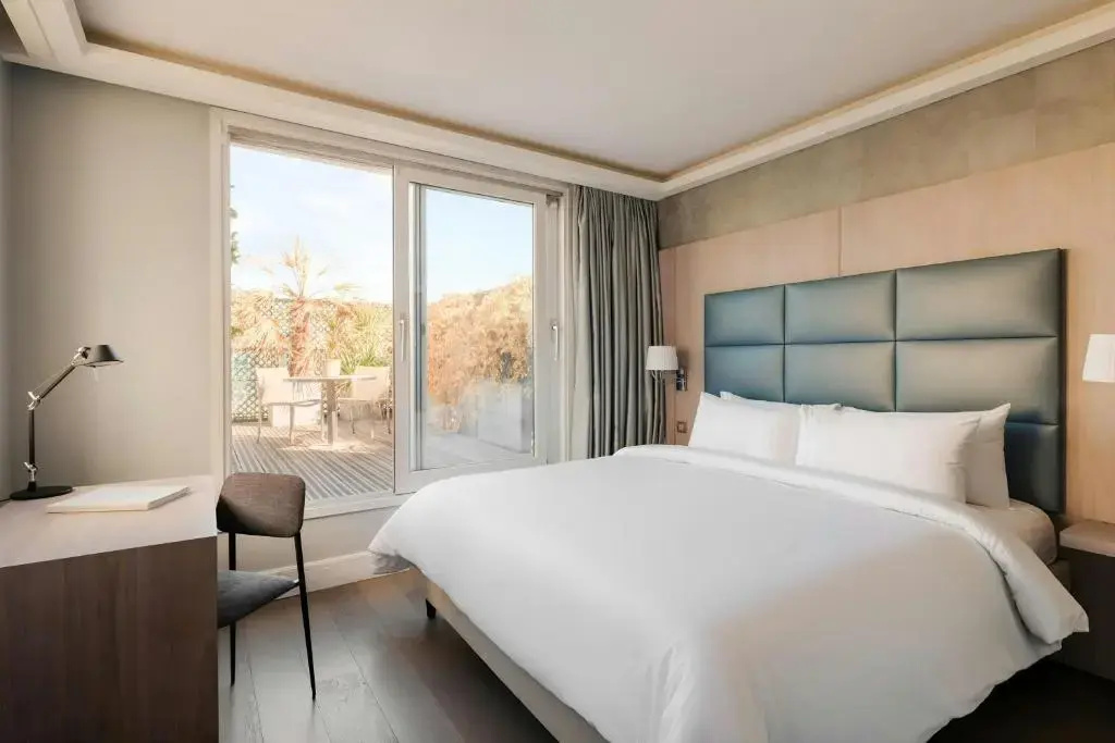 Hotel photo 12