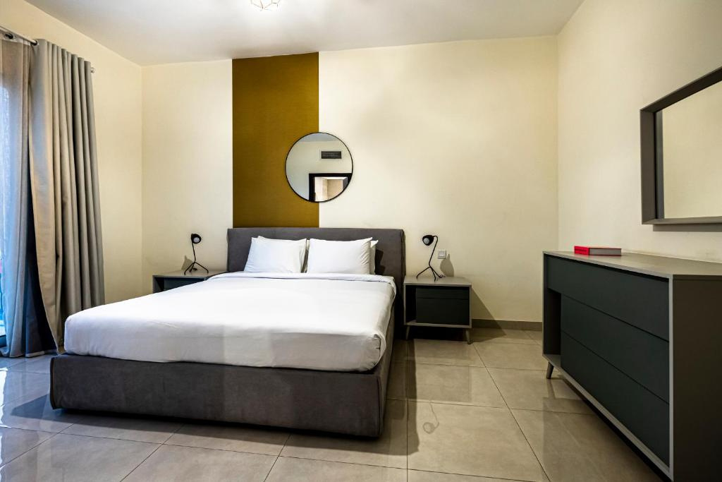 1 Bedroom Double Family Apartment with balcony (full double bed)