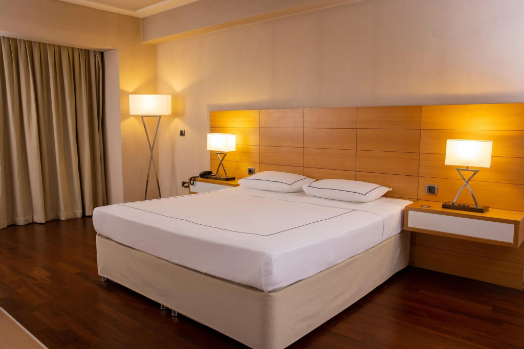Deluxe Double room (full double bed)