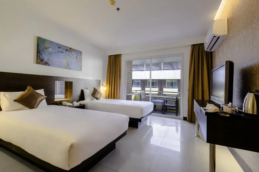 Двухместный номер Deluxe 2 отдельные кровати в Baron Beach Hotel