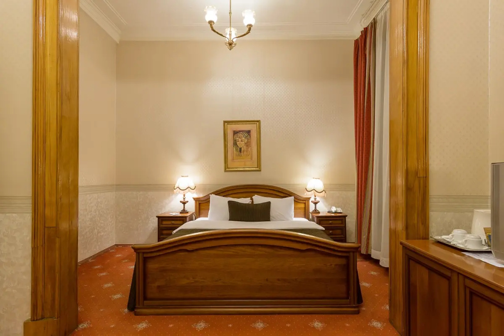 Double Junior Suite (full double bed)