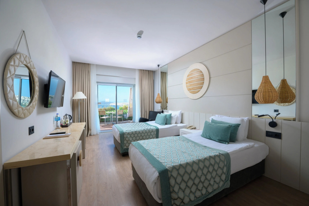 Deluxe Double room with garden view (twin beds)