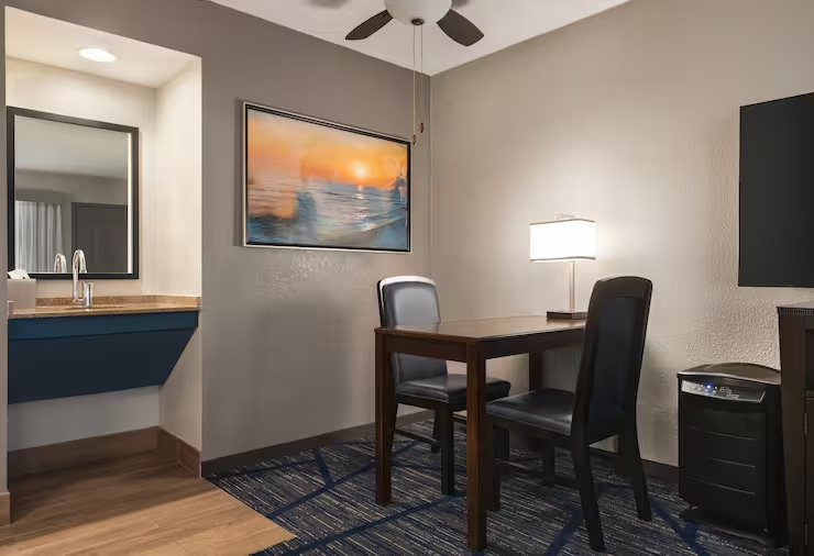 Embassy Suites by Hilton Miami International Airport - Chambres